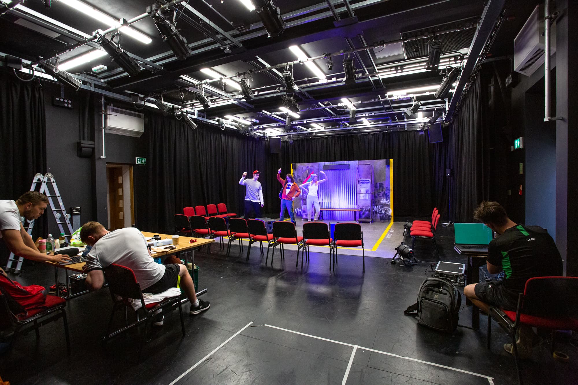 Cwmni Theatr Arad Goch cover image
