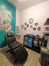 Inky Pinky Tattoo Studio cover image
